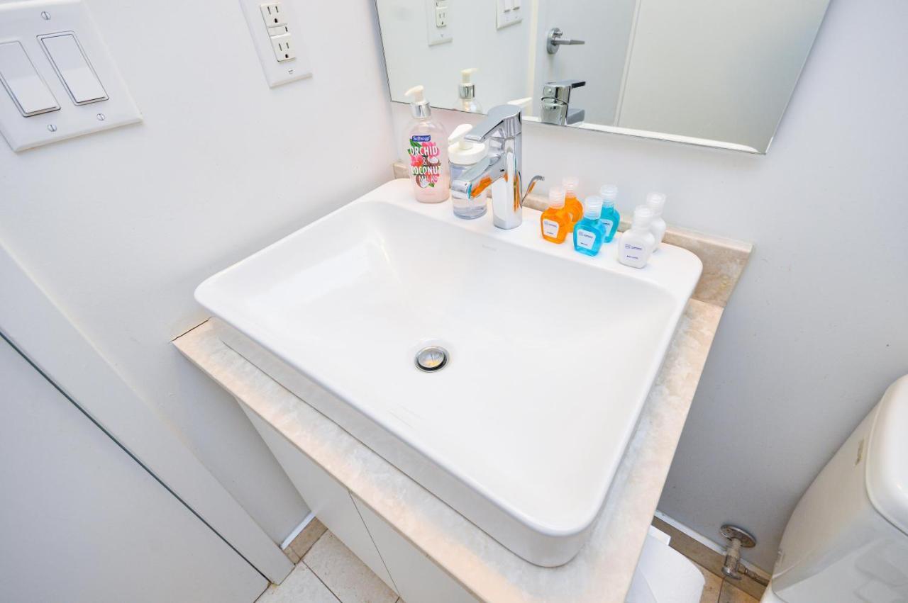 Downtown Toronto Condo Near Cn Tower, Mtcc, Rogers Center , Union Station Dış mekan fotoğraf