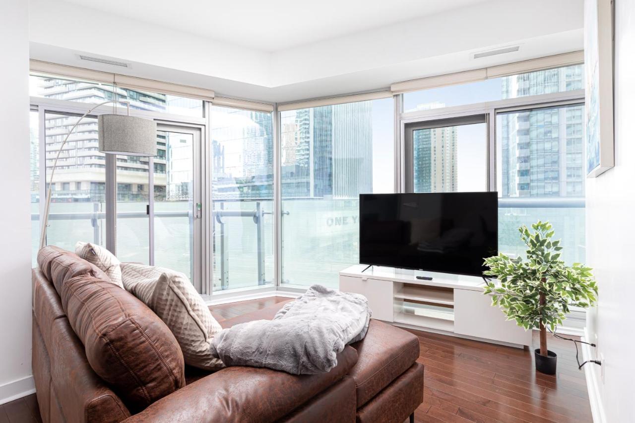 Downtown Toronto Condo Near Cn Tower, Mtcc, Rogers Center , Union Station Dış mekan fotoğraf